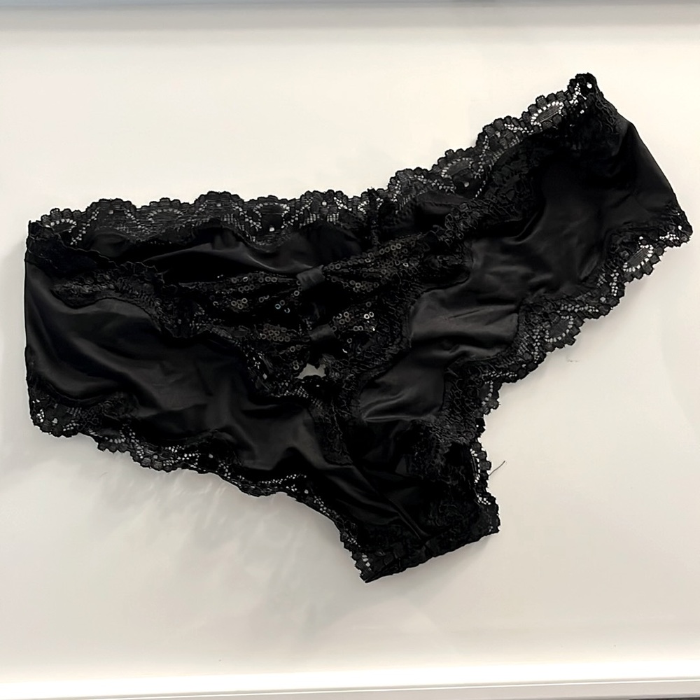 VS Cheeky Satin Lace Sequin Bow Panty. NWT. Sz S